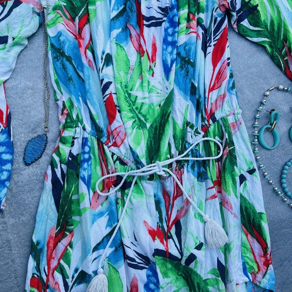 Forever 21 Colorful Leaf Print Romper - Picture 6 of 7